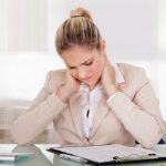 How Long Does a Crick in the Neck Last? how long does a crick in the neck last