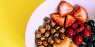 10 Healthy Snacks That Every Mom Should Embrace 10 Healthy Snacks That Every Mom Should Embrace