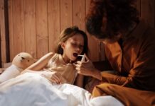 The Difference Between Strep Throat and Tonsillitis The Difference Between Strep Throat And Tonsillitis