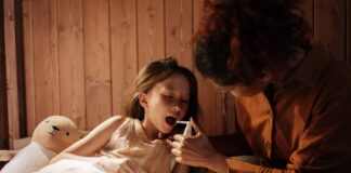 The Difference Between Strep Throat and Tonsillitis The Difference Between Strep Throat And Tonsillitis